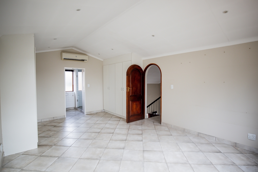 3 Bedroom Property for Sale in The Coves North West